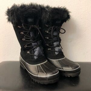 Khombu 8 M Nordic 2 Black Leather Winter Duck Boots Faux Fur Waterproof